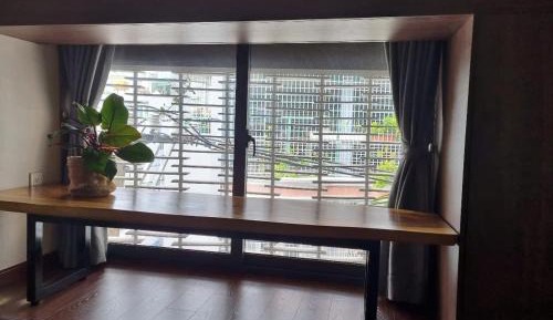 One-Bedroom Apartment with Garden