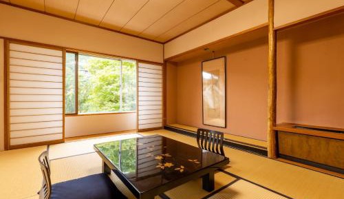Japanese-Style Room