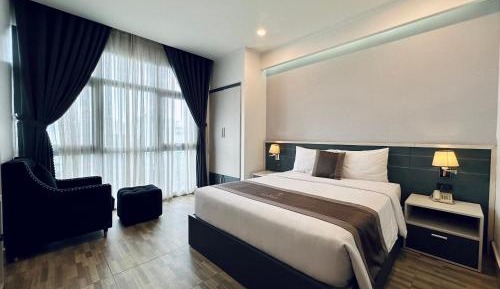 Deluxe King Room