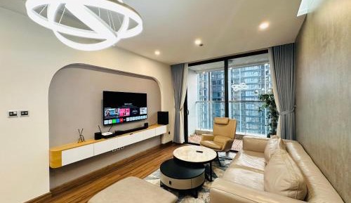 Three-Bedroom Deluxe Apartment