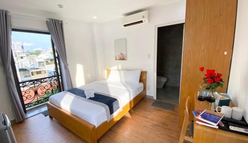 Queen Room with Balcony