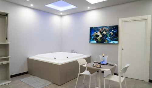 Suite with Spa Bath