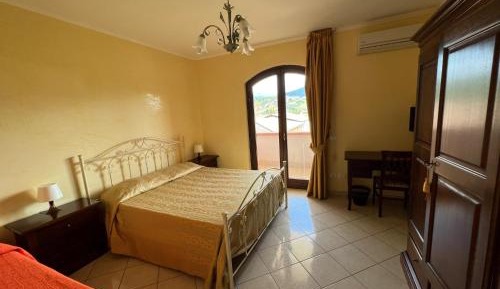 Large Double Room