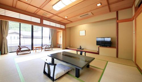 Standard Family Room