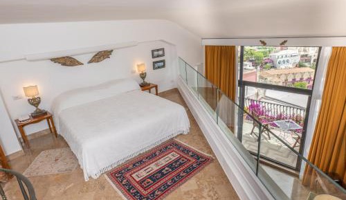 Queen Suite with Sea View