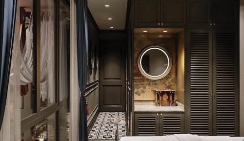 Deluxe Double Room with Window
