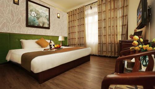 Deluxe Double or Twin Room with City View