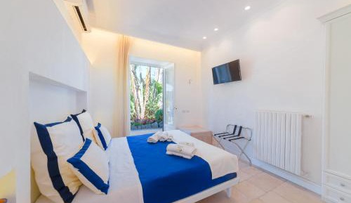 Classic Quadruple Room