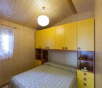 Bungalow (4 Adults)