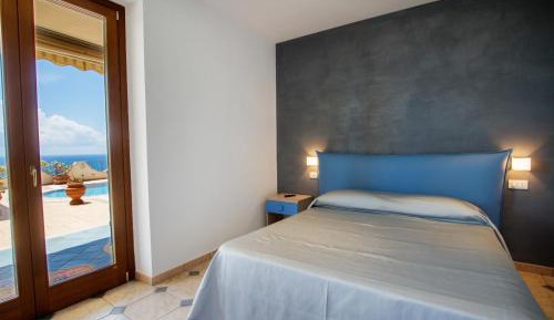 Deluxe Double Room with Sea View