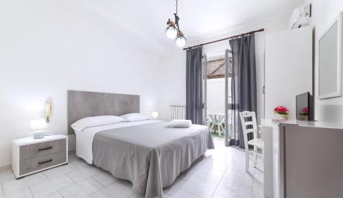 Classic Single Room with Shower