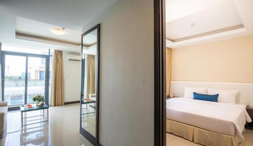 One-Bedroom Suite King