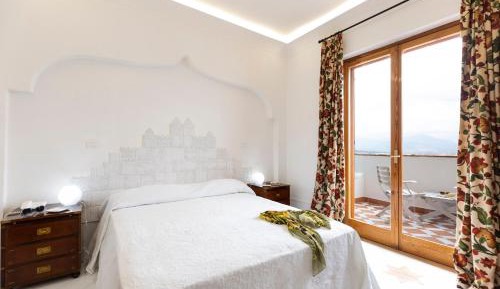 Deluxe Double Room with Extra Bed