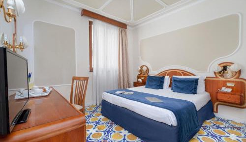 Classic Double or Twin Room