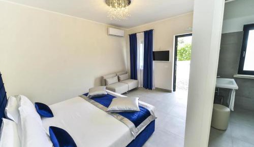Double Room with Pool View