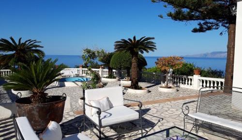 Villa with Sea View