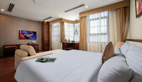 Suite with City View