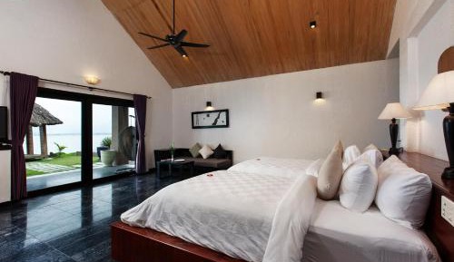 2 Bedrooms Hillside Pool Villa with Free Benefit & Spa