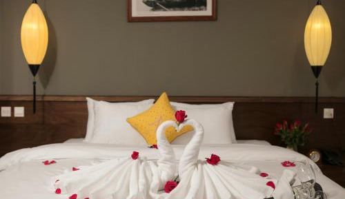 Honey moon suite city view room