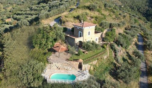 Deluxe Villa