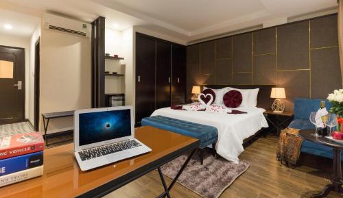 Suite with City View