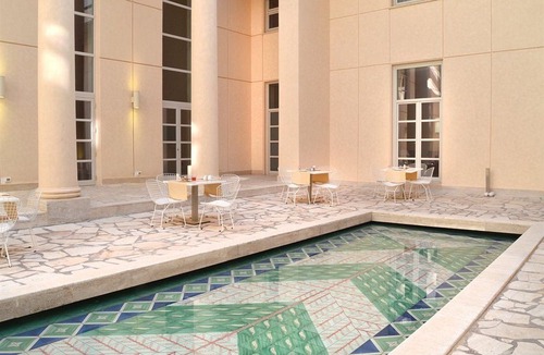 Fuorigrotta Other | Palazzo Esedra