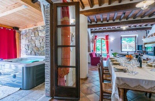 Chianciano Terme House | Beautiful private villa with A/C, private pool, hot tub, WIFI, TV, patio, panoramic view and par.