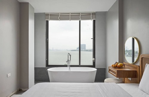 Thuy Khue Hotel | Lakeview Residence Hotel