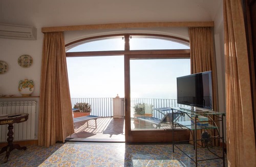 Furore Apartment | Casa Mera Tre - Three Bedroom Apartment, Sleeps 6