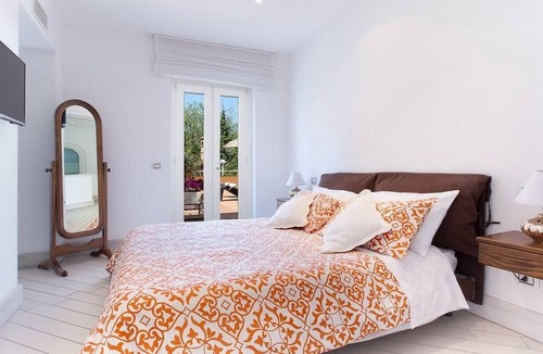 Sorrento Villa | Striking Villa on the Sorrento Peninsula