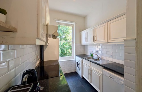 Cantelowes Apartment | Cozy 1 Bedroom Apartment in Kentish Town