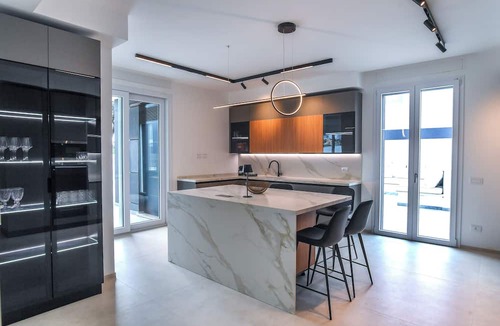 Zona XXXIII Acilia Sud Villa | Axa Luxury