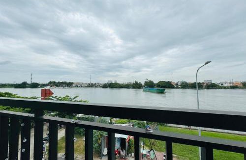 Binh Thanh House | Three Little Birds