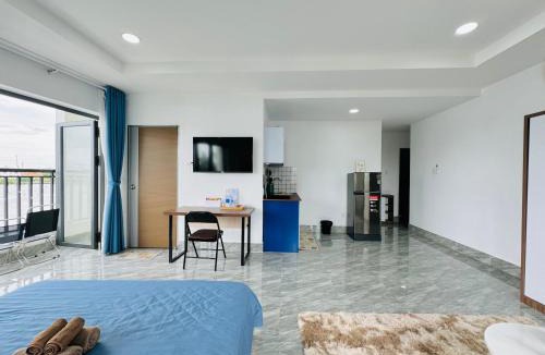 Binh Thanh House | Three Little Birds