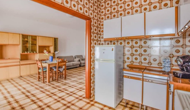 Pack your bags and look forward to relaxing days in this holiday apartment in Calabria.