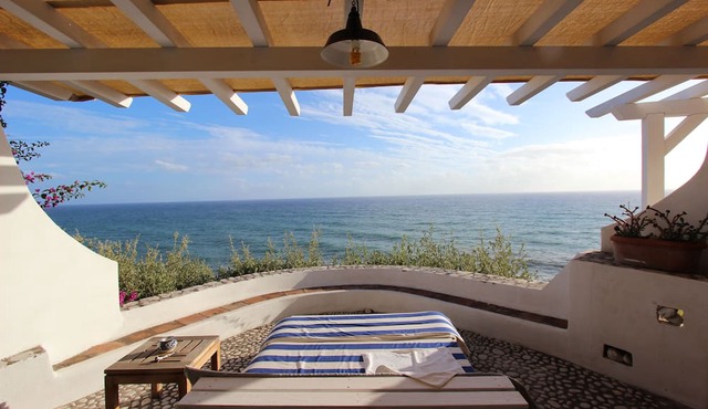 Private Access to the Sea, 80 sqm Open Space With Kitchen, and 25 sqm Terrace