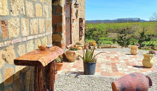 Pergolino vacation home with pool for exclusive use, in the countryside