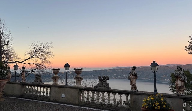Pius XI Garden & Lake View Apartment